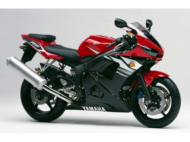 Yamaha YZF R6 (2003) 